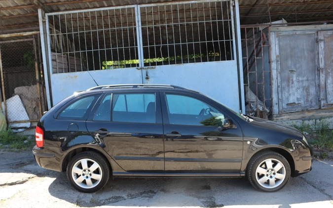 Skoda Fabia cena 9499 przebieg: 216000, rok produkcji 2006 z Borne Sulinowo małe 92